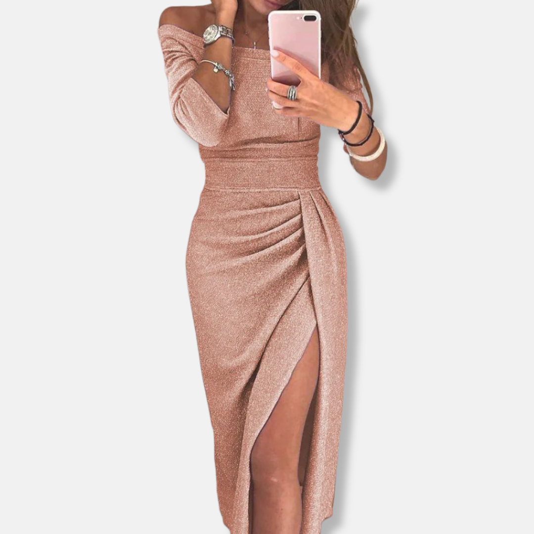 Esmeralda | Glamour Dress with Slit and Stylish Pleats