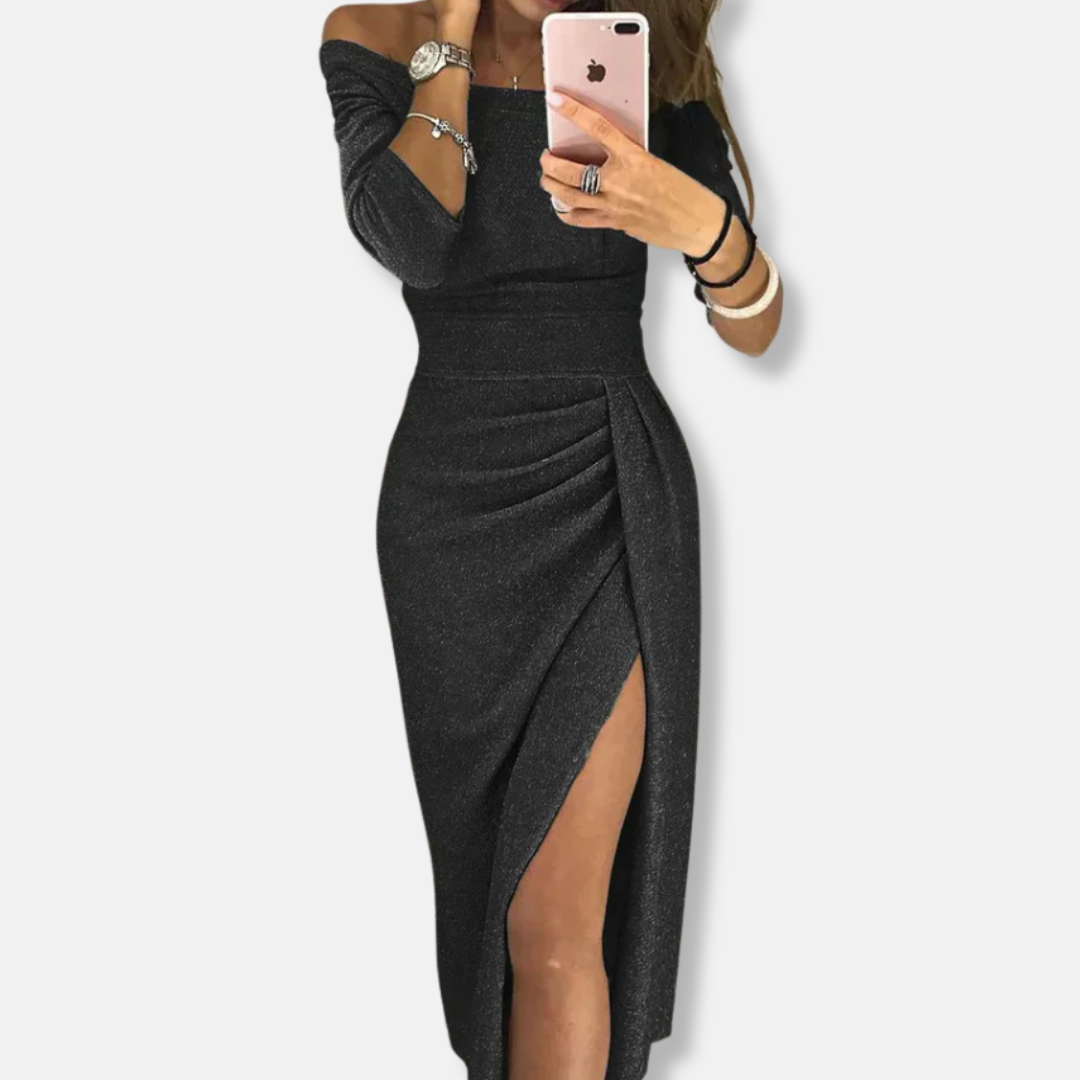 Esmeralda | Glamour Dress with Slit and Stylish Pleats