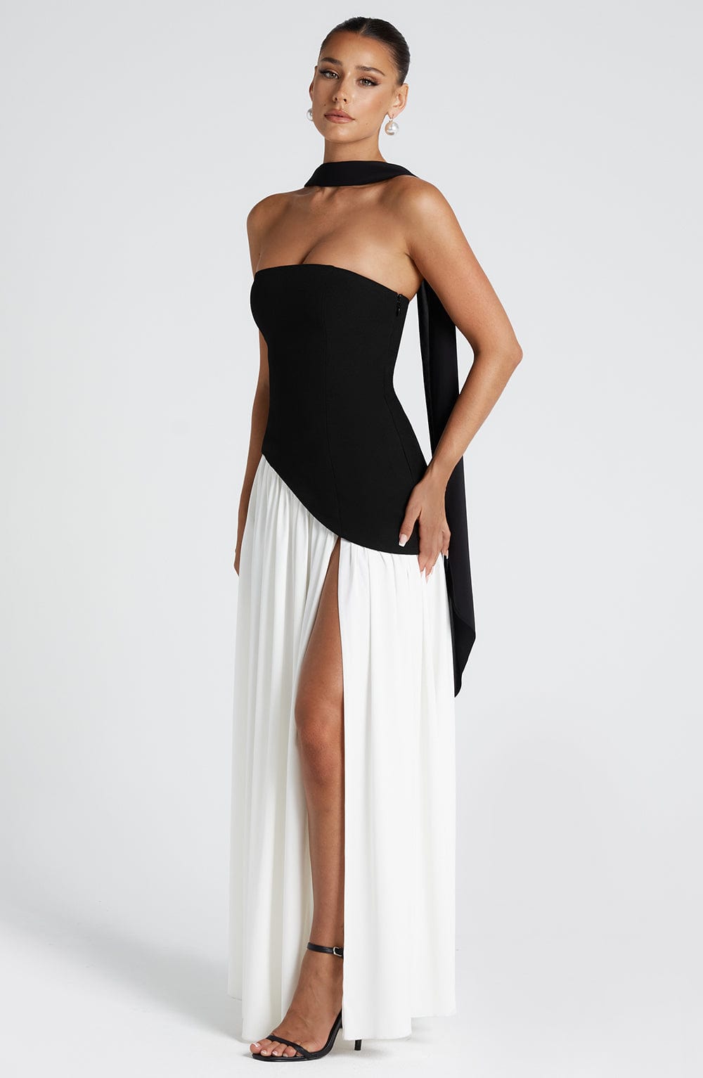 Penelope | Elegant Maxi Dress